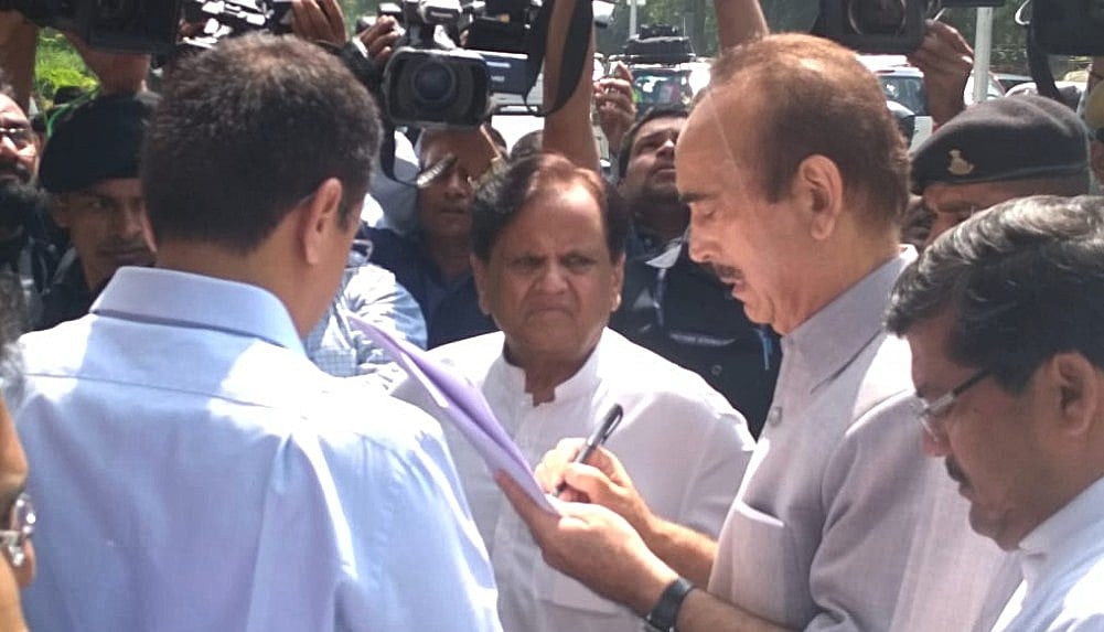 Congress leaders meet CAG to demand a probe into the Rafale deal