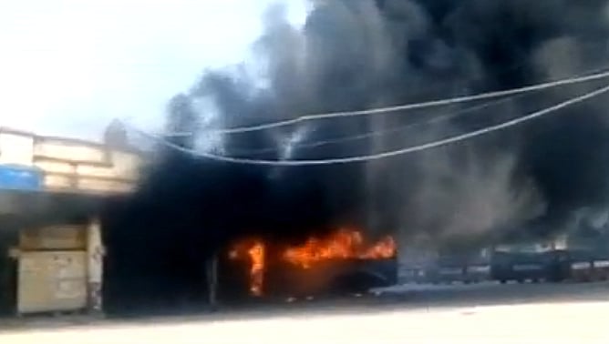 Varanasi:  Campaigner for  creation of Purvanchal state sets bus ablaze