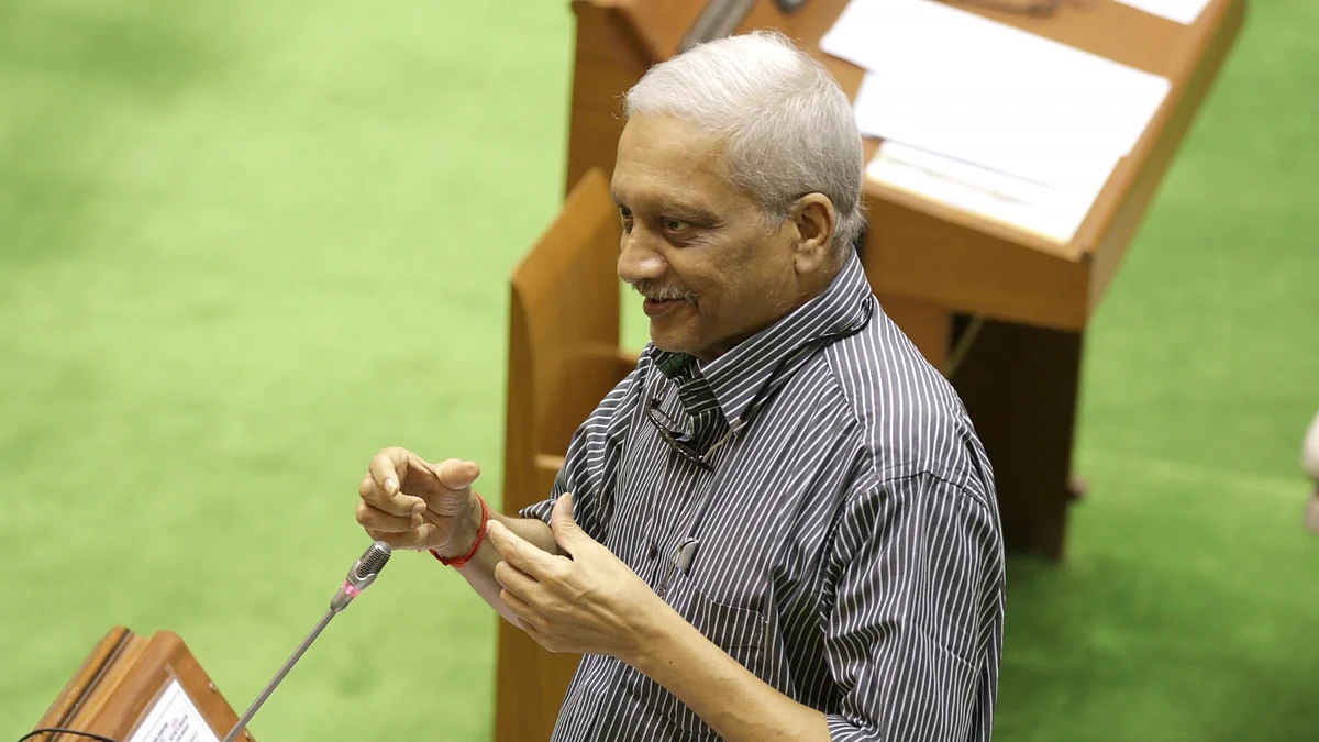 Goa CM Parrikar admitted to clinic, skips Ganesh Chaturthi celebrations