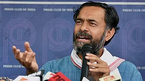 Detained by TN police, Yogendra Yadav issues statement on defying police order