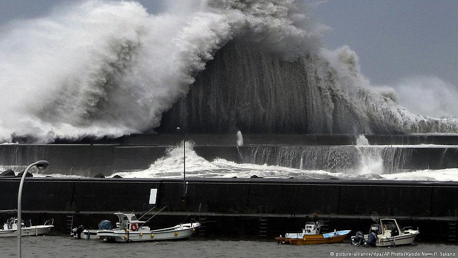 Typhoon Krosa to make landfall in Japan