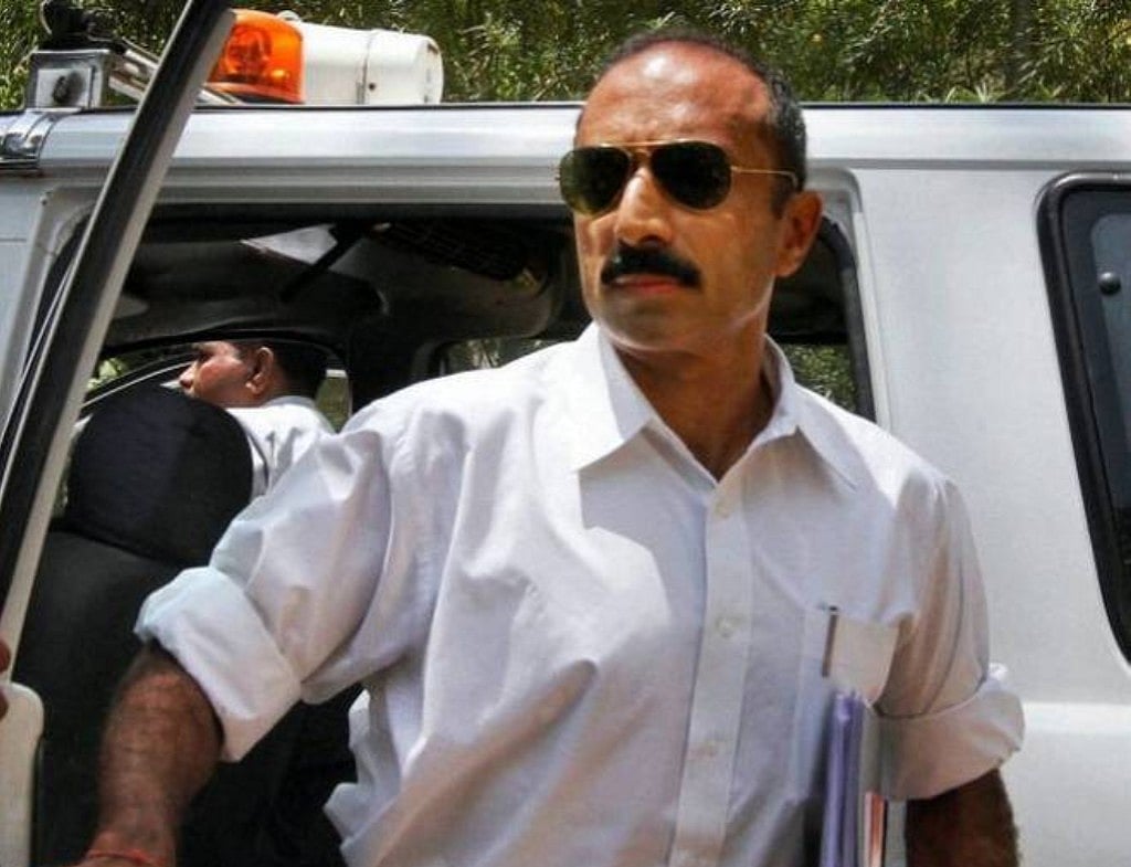 SC directs Gujarat gov to file reply on Sanjiv Bhatt's plea to submit more evidence in his support