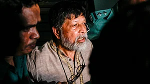 Renowned Bangladeshi photographer Shahidul Alam denied bail