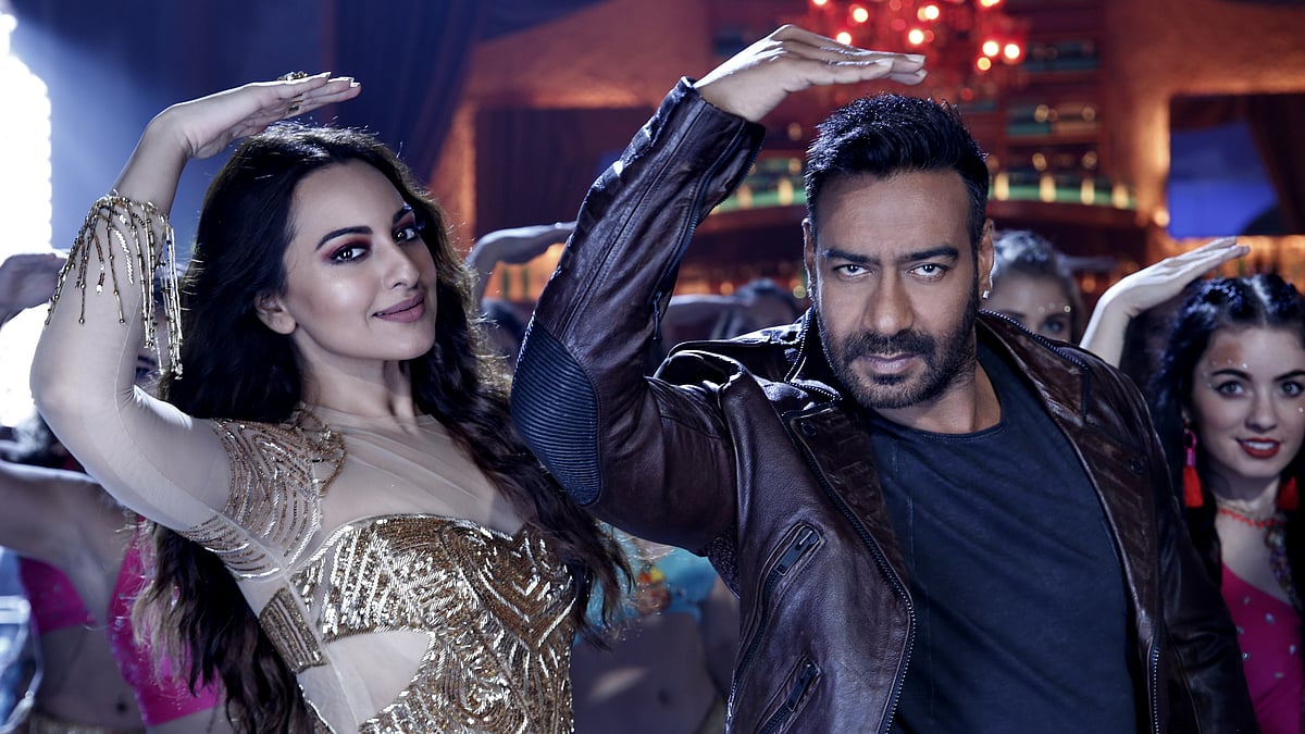  First Look of Ajay Devgn and Sonakshi for the recreated track ‘Mungda’ from Total Dhamaal  