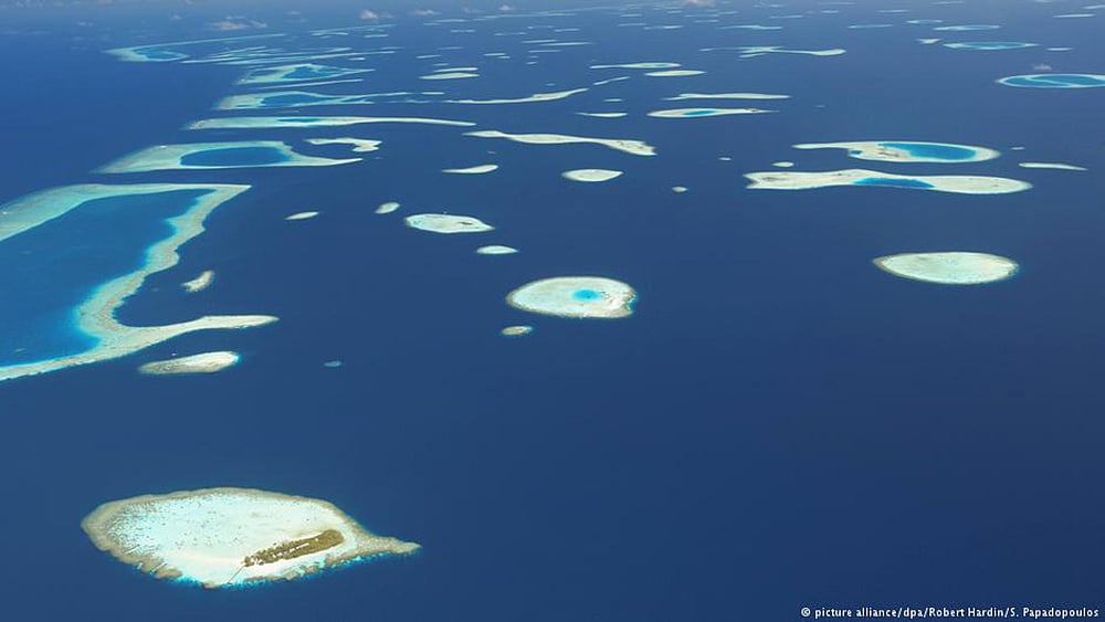 Maldives votes to elect its President  amid fears for its democracy