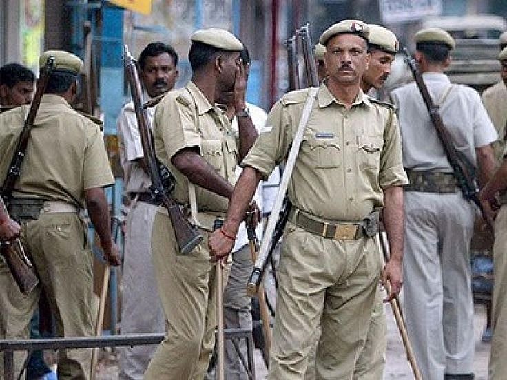  UP, Bihar migrants flee Gujarat after violent protest over  rape of 14-month old