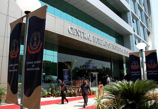 SC directs police to provide  security to  Satish Sana, who accused Rakesh Asthana of bribery