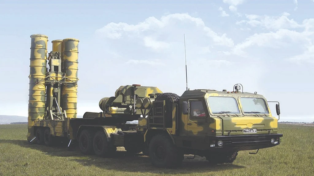 Pakistan turns to nukes in response to superior Indian armed forces