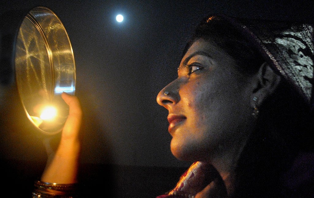 Karwa Chauth: Survey says women fast for love, not tradition
