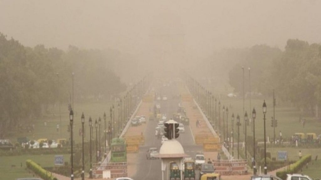 Misty morning in Delhi, air quality ‘very poor’, humidity level recorded at 88%
