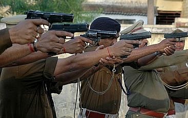 Uttar Pradesh: A case similar to Vivek Tiwari murder in Meerut, police call it encounter 