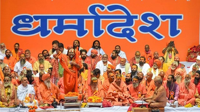 For Sant Samiti, achchhe din are here; Ram temple seems only solution to save govt from Rafale, CBI