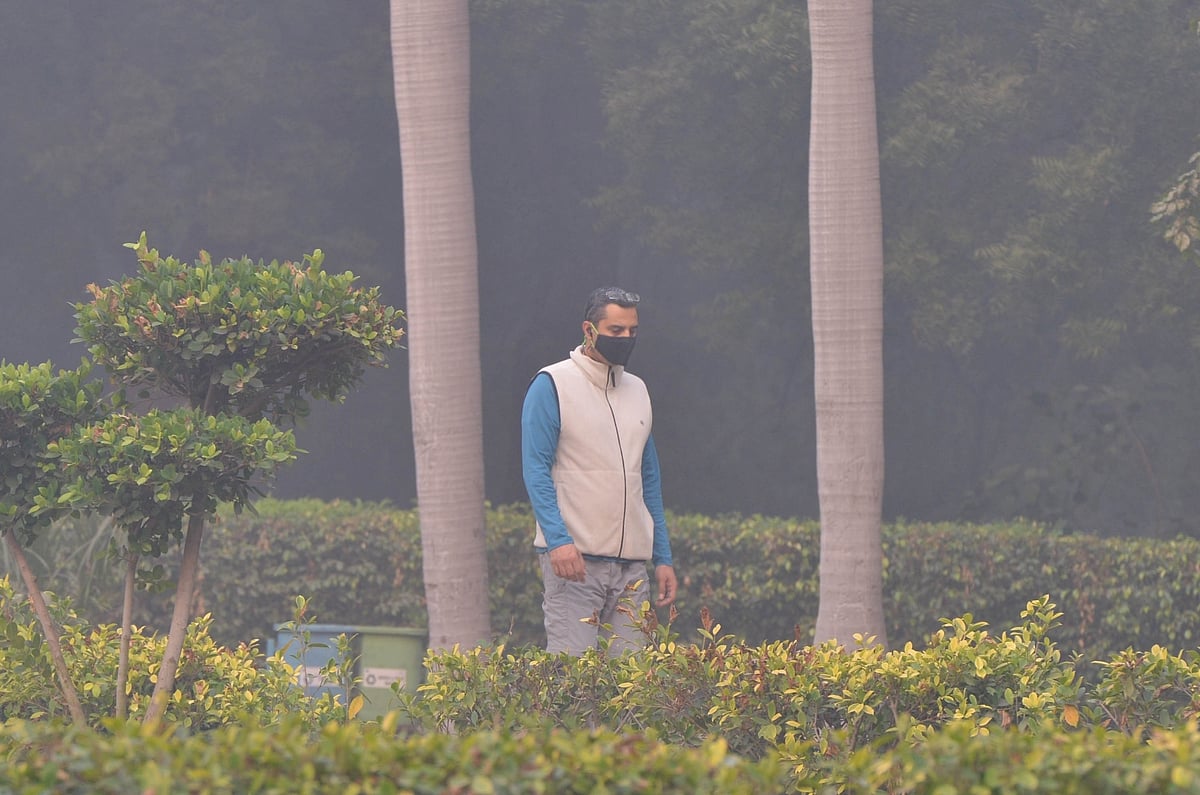 Delhi’s air quality worsens further, likely to remain ‘very poor’ until Tuesday