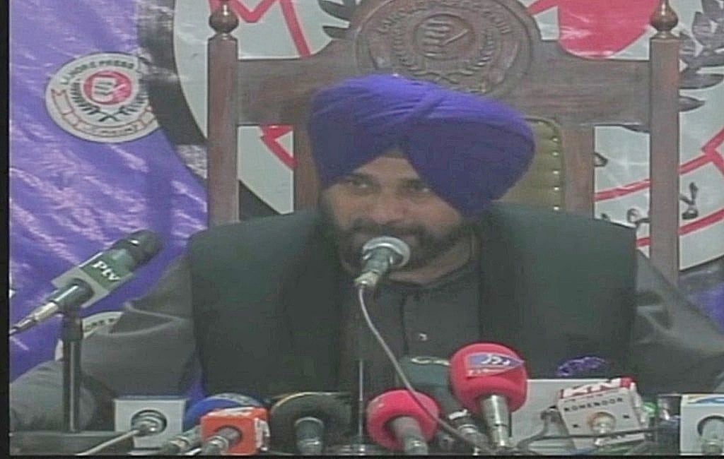 Sidhu visits Pakistan again, this time for foundation of Kartarpur Corridor