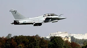 Rafale deal: PM Modi flouted defence ministry norms, states govt affidavit in SC