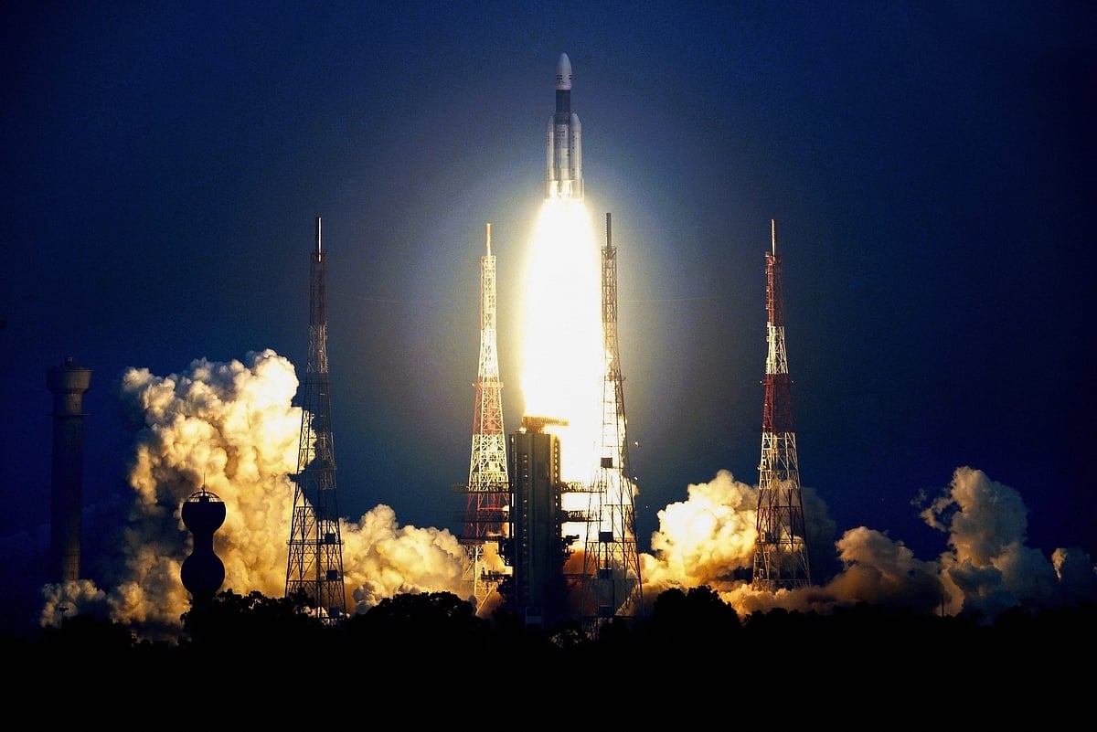  India launches ‘Bahubali’; inches closer to human space flight in 2022