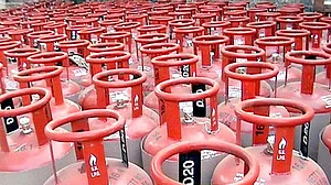 LPG price crosses ₹1,000 for the first time in 70 years; Modi govt silent