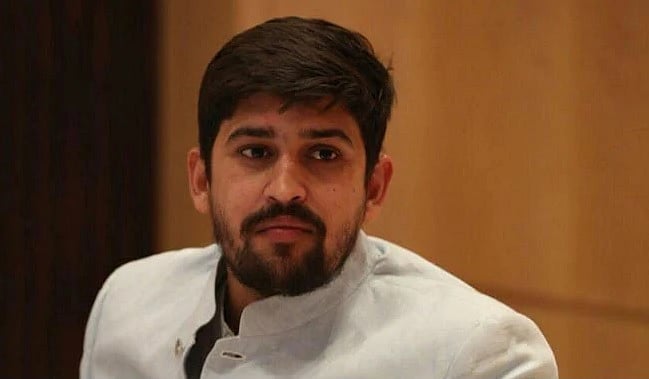 ABVP leader takes over as DUSU president; NSUI calls it contempt of court