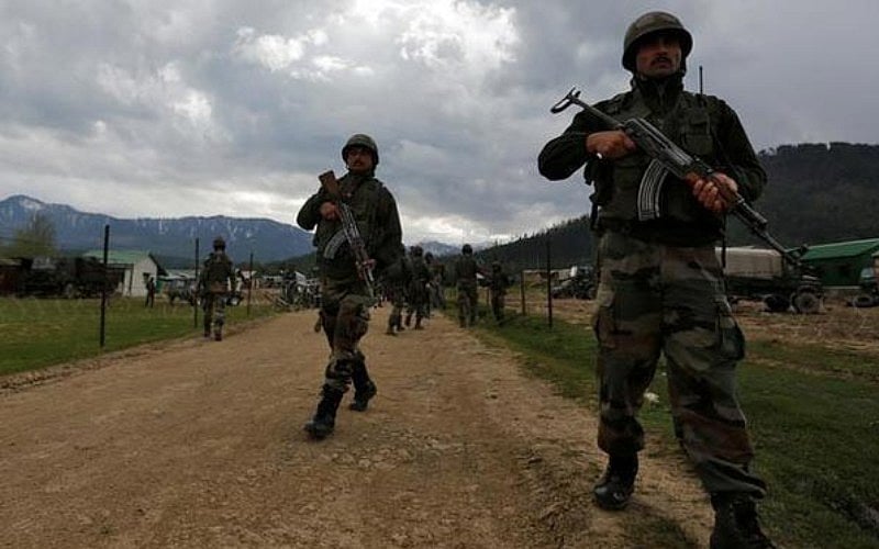 Restrictions in Srinagar to prevent separatist march; Yasin Malik detained