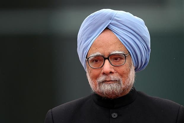 Manmohan Singh: Patel’s sudden decision to demit office is a severe blow to  Indian economy