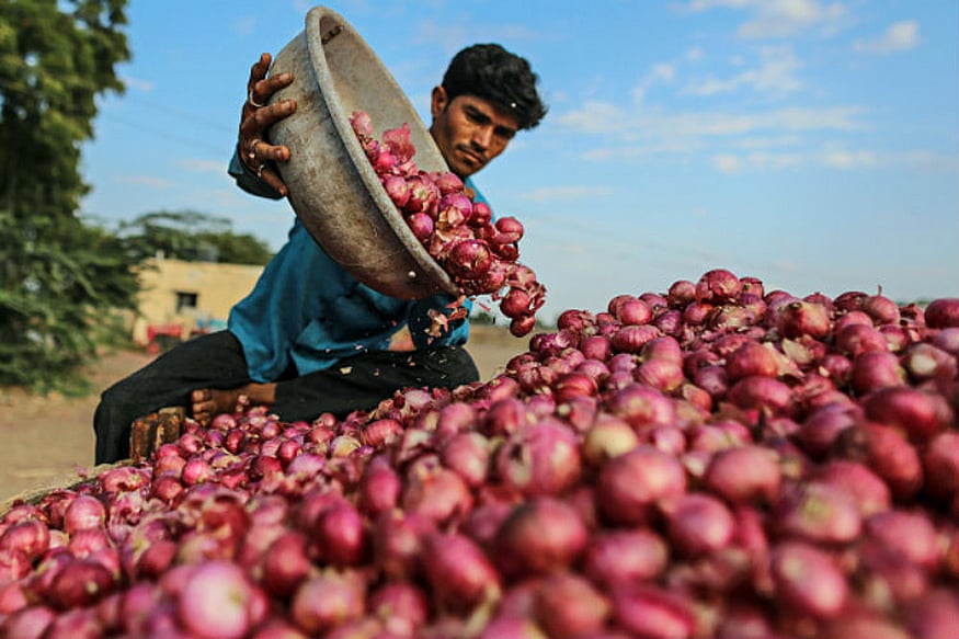 Soaring onion prices make consumer cry, government to boost supply