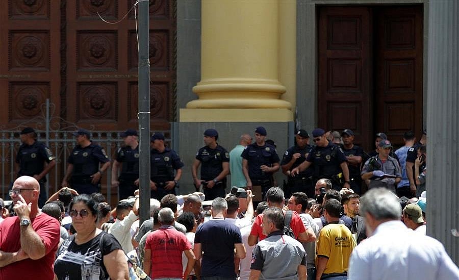 5 dead in church mass shooting in Brazil