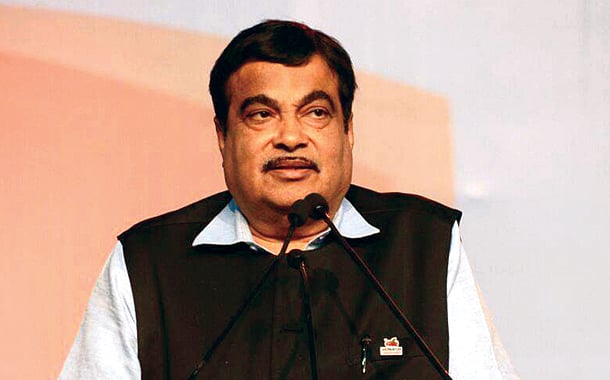 Gadkari says Mallya is not ‘willful defaulter’, blames banking system, RBI