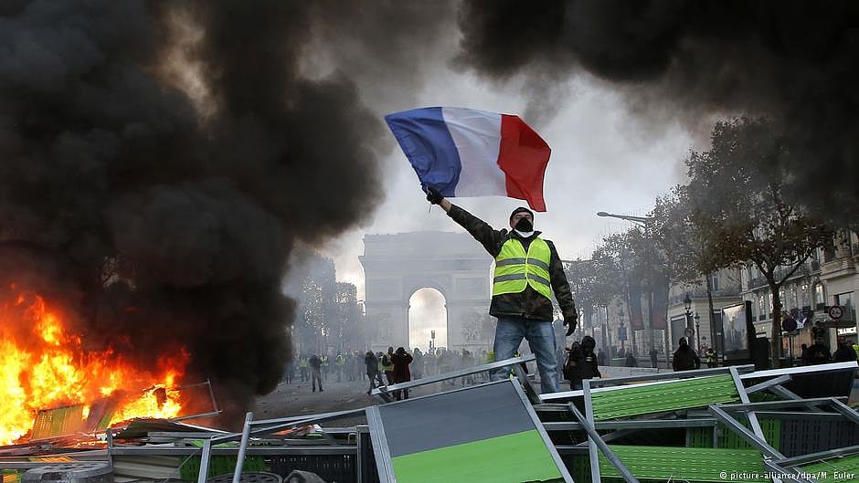 French riots from last month (Photo: DW)