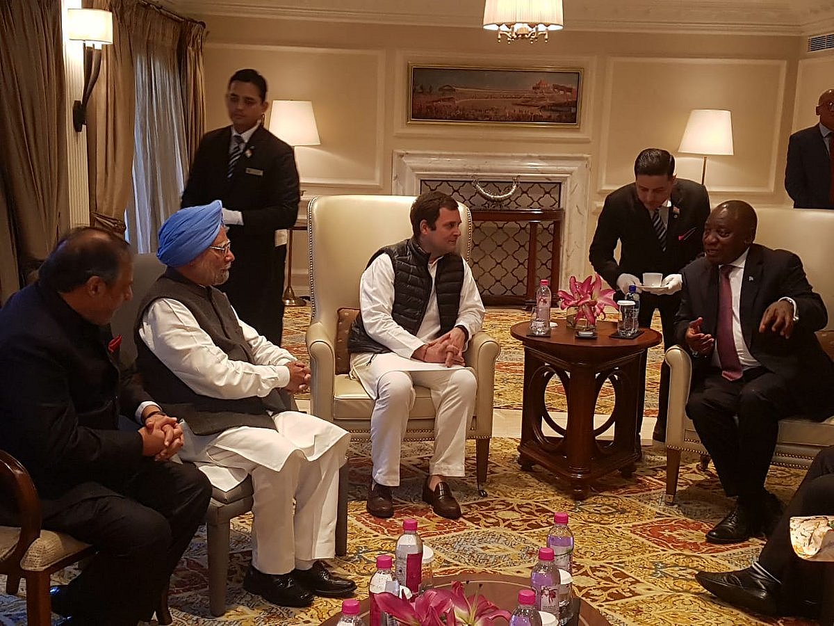 Congress chief Rahul Gandhi, former PM Manmohan Singh meet  South African President Cyril Ramaphosa