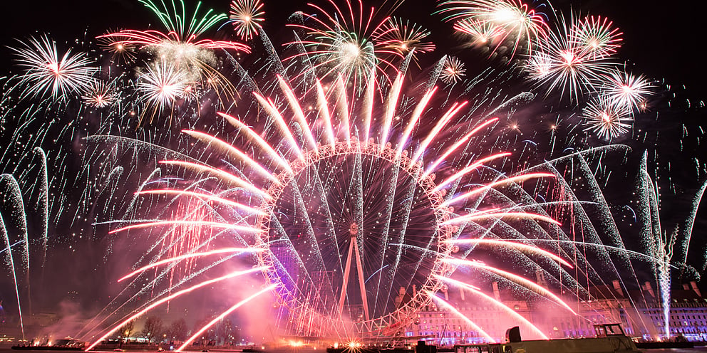 In picture and videos: World rings in 2019