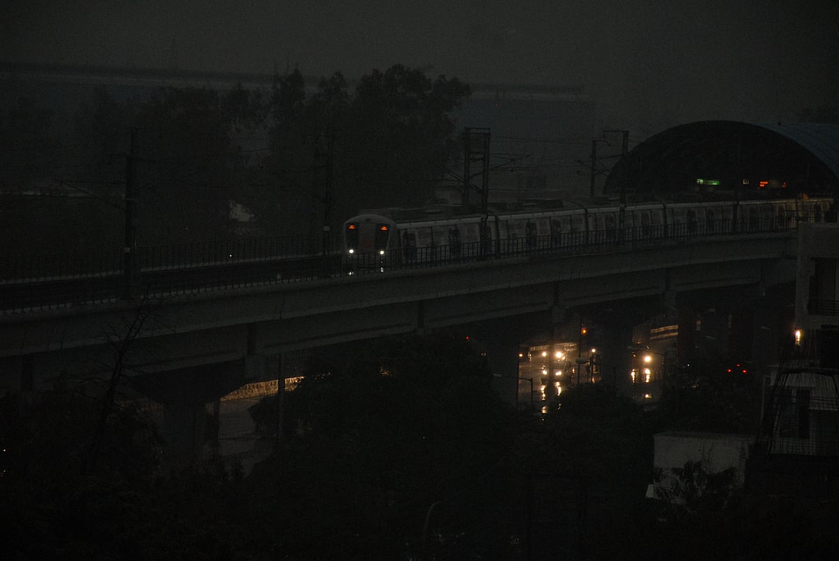 January 22:  Darkness in Delhi  in     pictures and other images from abroad