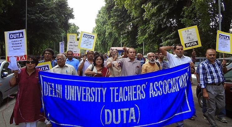 Teachers to shutdown Delhi University this week in support of ad-hoc teachers