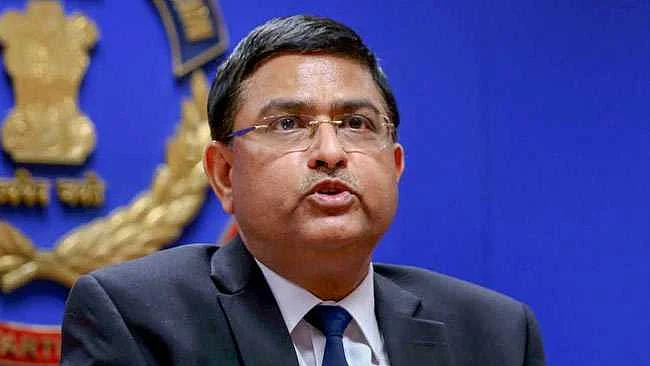 CBI row: Government curtails tenure of Asthana and 3 other CBI officers