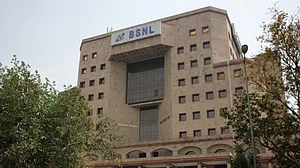 In a U-turn, Modi govt asks BSNL to cough up the entire Rs 10,000 crore for 4G spectrum