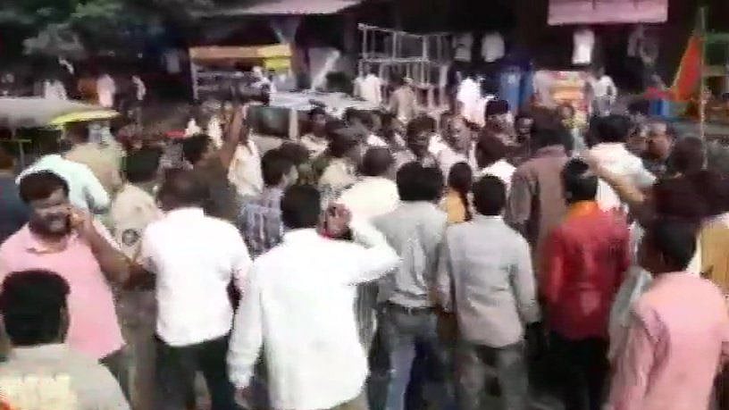TDP, BJP workers clash in Guntur