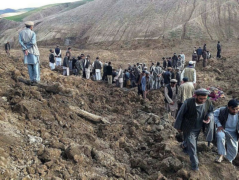 40 people killed in Afghan gold mine cave-in 