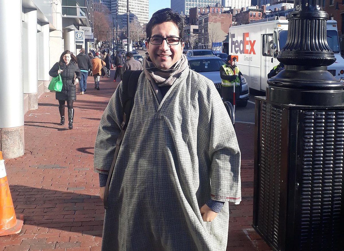 Shah Faesal seeks donations for ‘clean politics’ in Kashmir