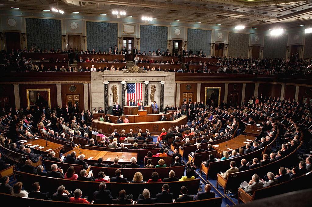 US Senate rejects two proposals to reopen government