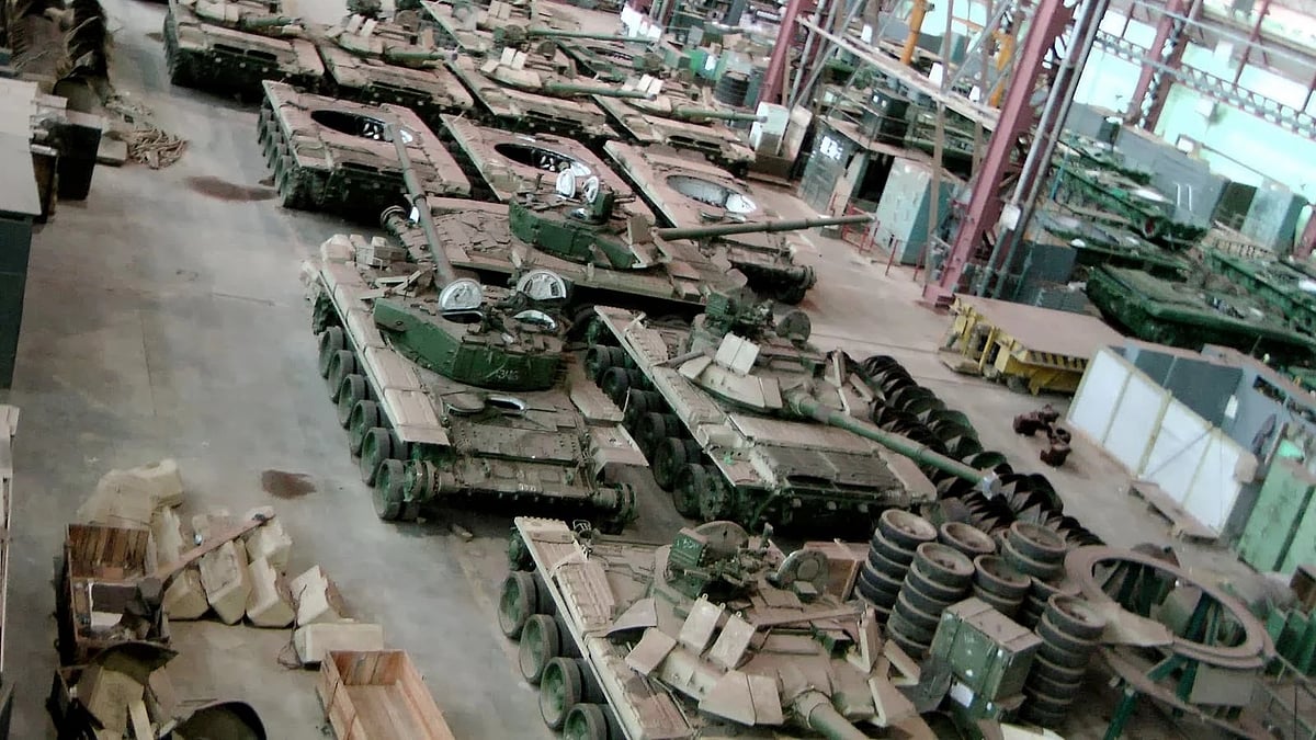 Defence employees strike: CPI extends full support 