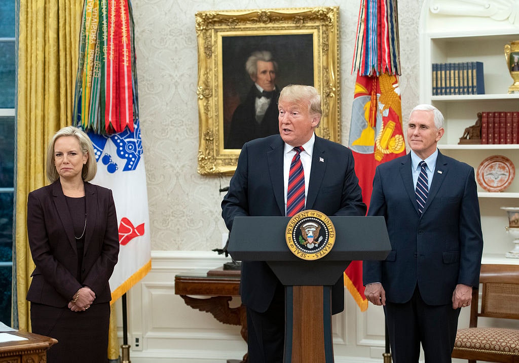 Trump offers compromise to end US shutdown, but still wants $5.7 bn for Mexican wall