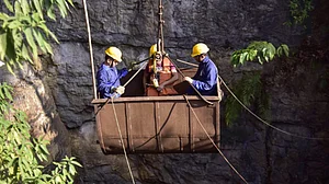 Trapped Meghalaya miners untraced even as Odisha firefighters pump out water