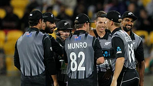 India lose 1st T20 to New Zealand by 80 runs
