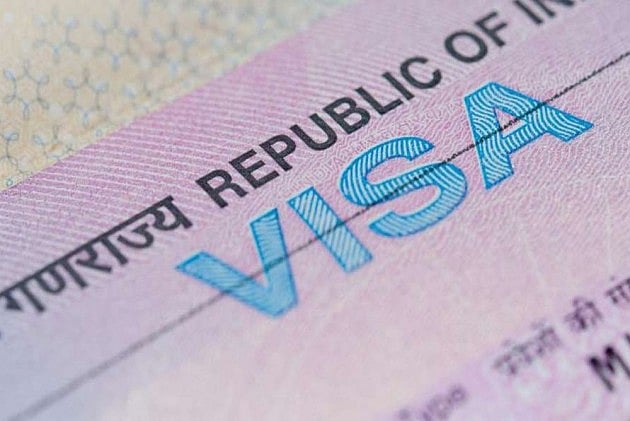 Indian embassy opens hotline for students detained by US authorities in “pay-and-stay” university visa scam