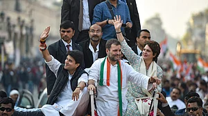 Rahul puts 41 seats in UP under Priyanka, 39 under Scindia
