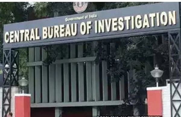 Gr Noida: CBI team probing ₹126-cr land scam attacked, chased away by accused’s relatives 