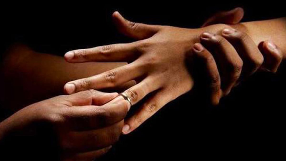 Students pledge not to marry against parents’ wishes in Surat: Endorsing forced marriages? 
