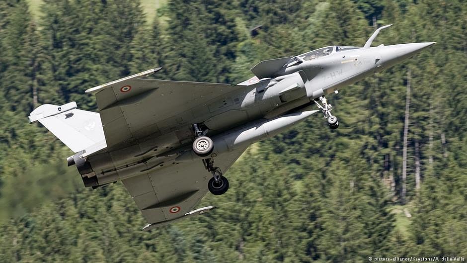 Congress slams Modi Govt for covering up melting pot of 'corruption, kickbacks and collusion' in Rafale Deal