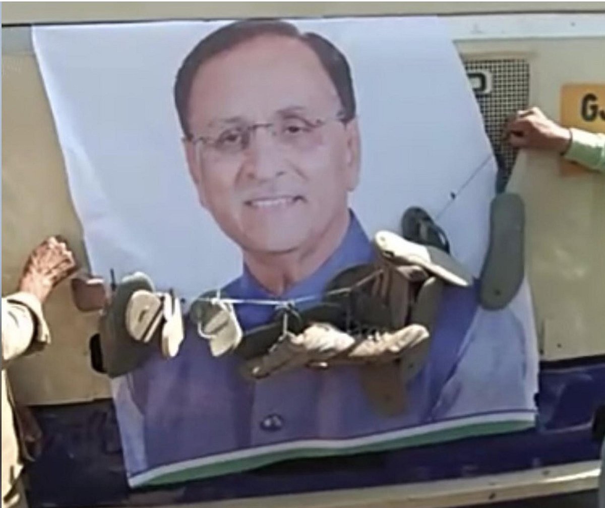 Gujarat: Bearding the lion in its den 