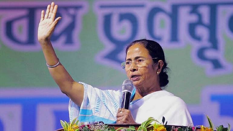 Showdown between Mamata Banerjee and BJP govt moves to the capital; could spell doom for BJP