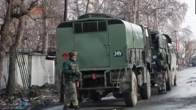 Army major, two Jaish militants among seven killed in Pulwama encounter